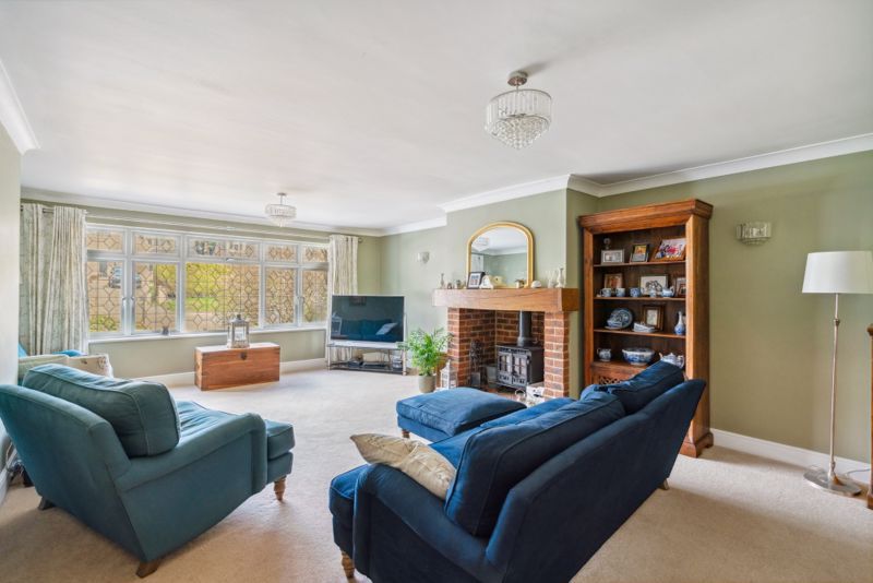 4 bed detached house for sale in Marlow Bottom, Marlow SL7, £1,150,000