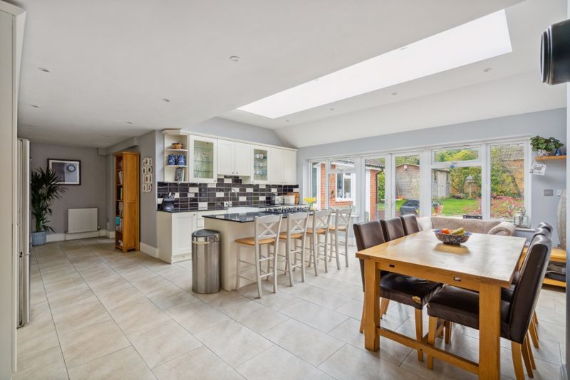 4 bed detached house for sale in Marlow Bottom, Marlow SL7, £1,150,000