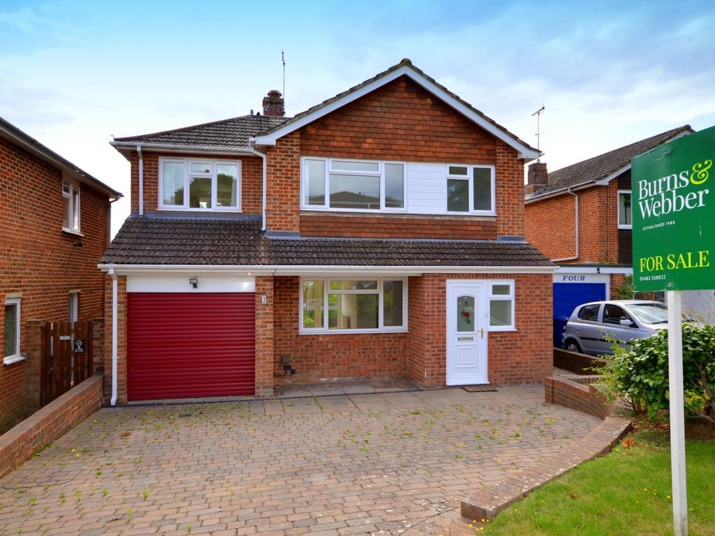 4 bed detached house for sale in Waldy Rise, Cranleigh GU6, £575,000