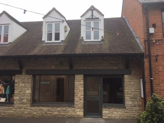 Retail premises to let in Cornwall Place, High Street, Buckingham MK18, £15,500 pa