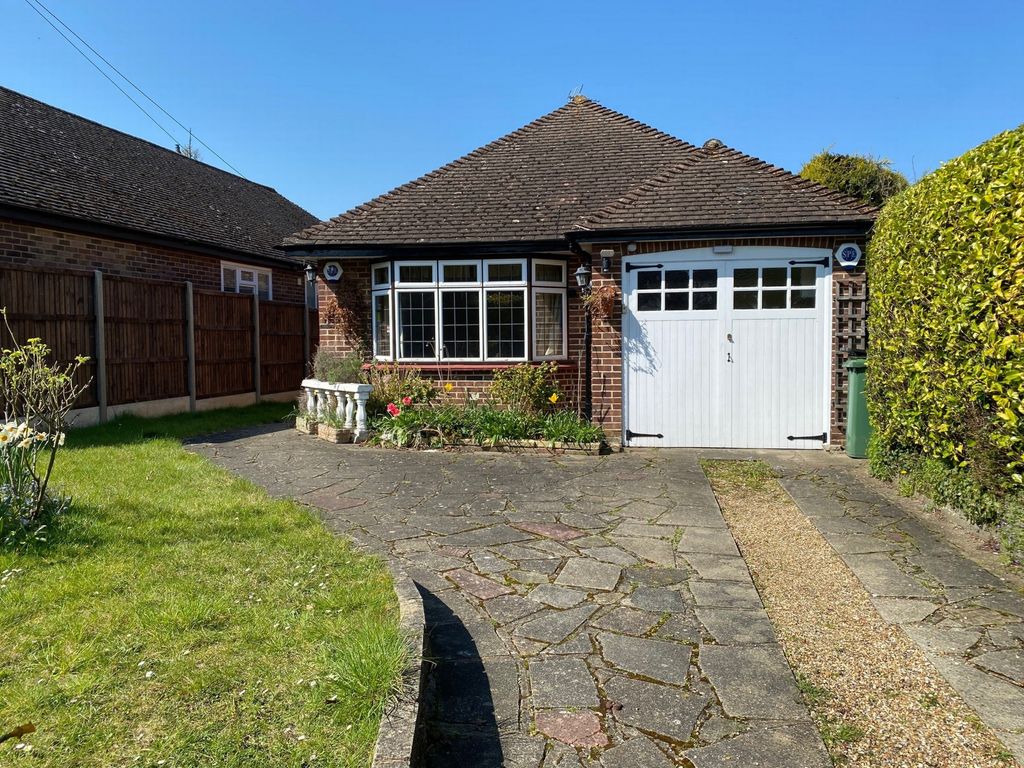 3 bed bungalow for sale in Chelsfield Lane, Orpington BR6, £675,000