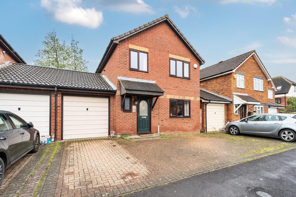 4 bed detached house for sale in Old Langford, Bicester, Oxfordshire OX26, £425,000