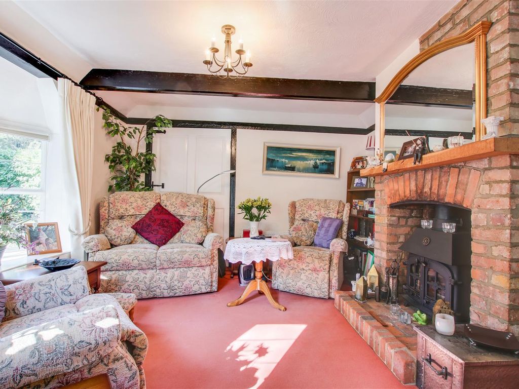 2 bed cottage for sale in Great Amwell, Ware SG12, £885,000