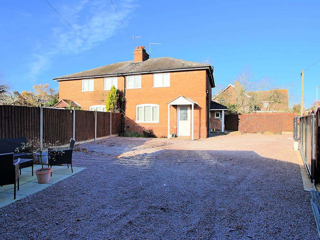 3 bed semi-detached house for sale in Back Lane, Cossington LE7, £339,995