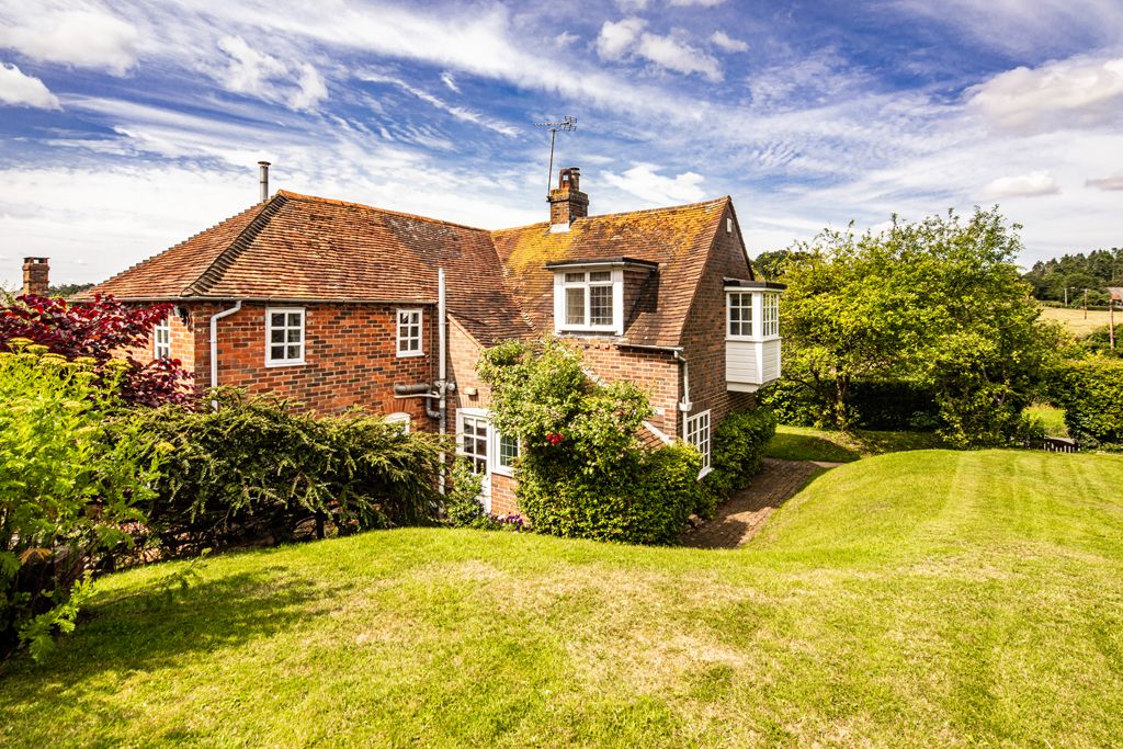4 bed detached house for sale in Rose Cottage, Aldworth RG8, £1,250,000