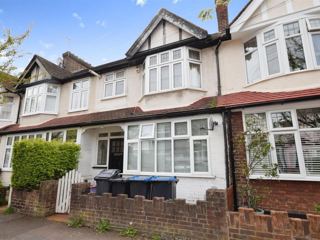 1 bed flat for sale in Gore Road, London SW20, £350,000