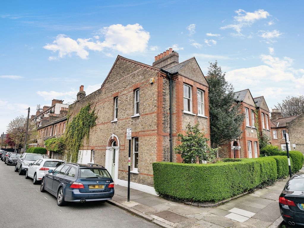 3 bed end terrace house for sale in Chetwode Road, London SW17, £1,200,000
