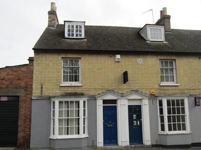 Office to let in Gwyn Street, Bedford MK40, £12,000 pa