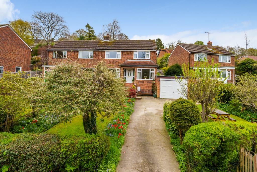 4 bed semi-detached house for sale in Chesham, Buckinghamshire HP5, £575,000