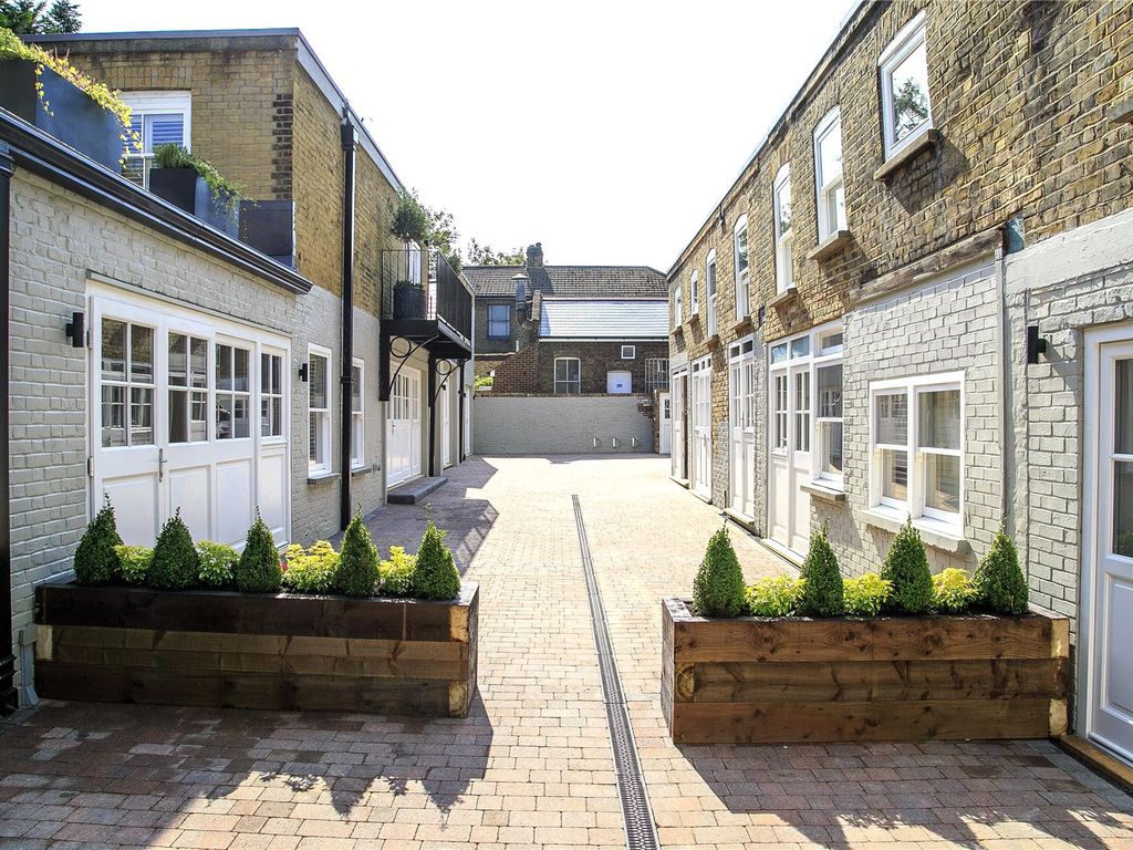 3 bed terraced house for sale in Foxton Mews, Richmond TW10, £950,000