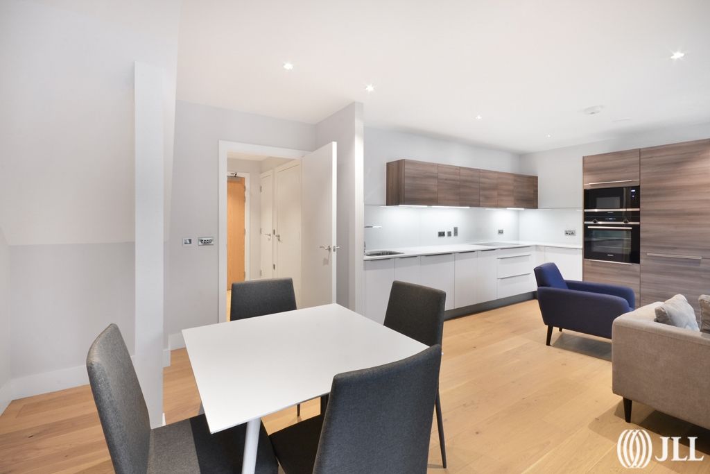 2 bed flat for sale in Patcham Terrace, London SW8, £790,000