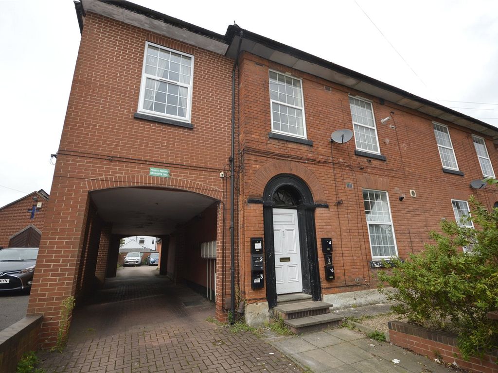 1 bed flat to rent in Clarendon Street, Wolverhampton, West Midlands WV3, £650 pcm