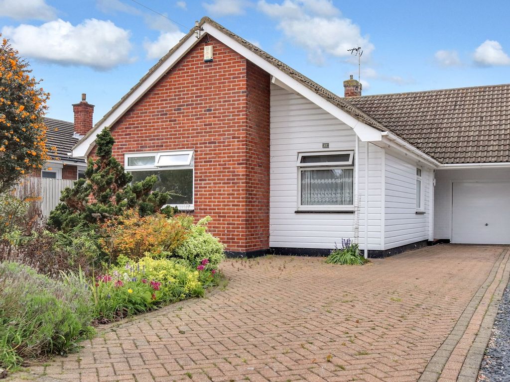 2 bed semi-detached bungalow for sale in Maplin Way, Thorpe Bay SS1, £475,000
