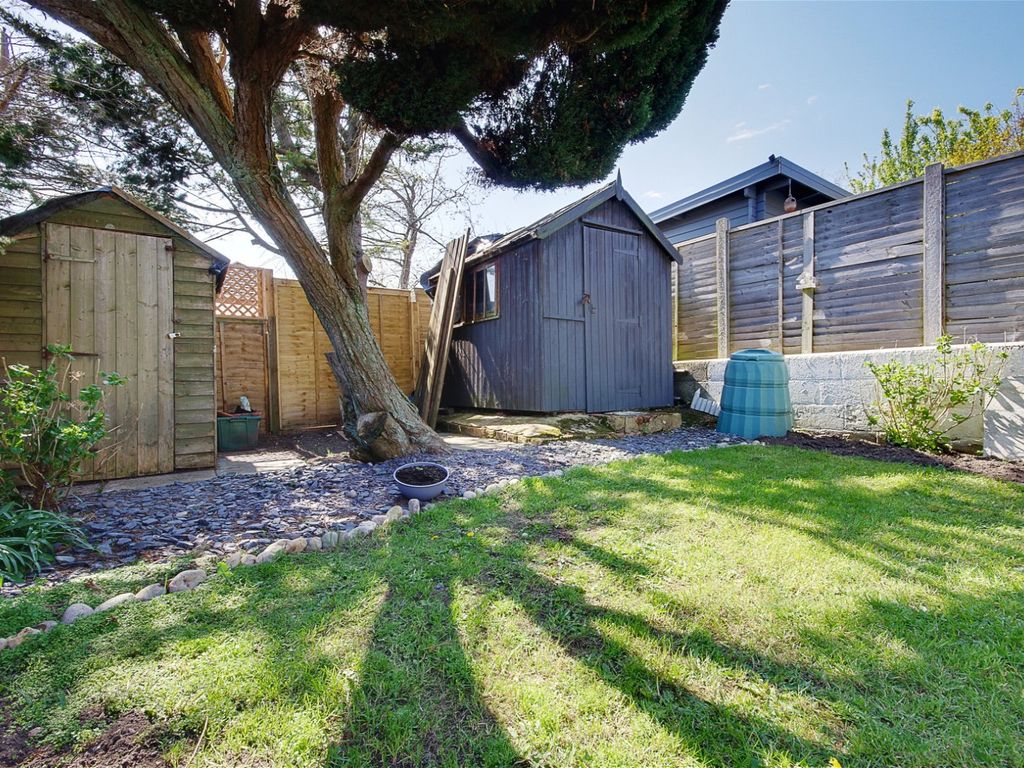 4 bed detached house for sale in Acland Road, Bournemouth BH9, £390,000