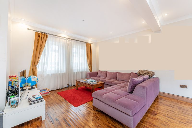 3 bed terraced house for sale in The Crossway, London N22, £525,000