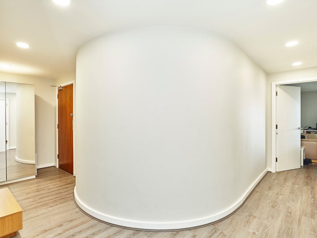 2 bed flat for sale in Eden Grove, London N7, £580,000
