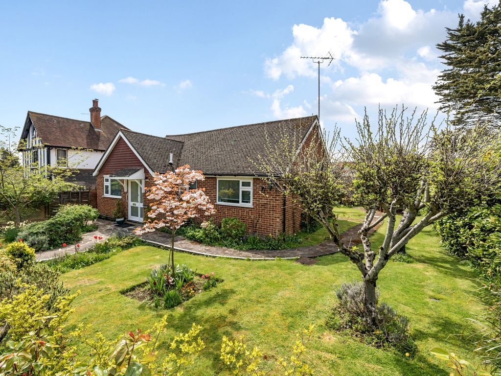 4 bed bungalow for sale in Mayfield Drive, Pinner HA5, £895,000