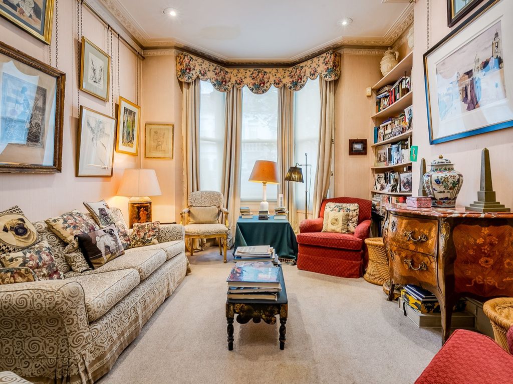 3 bed terraced house for sale in Winchendon Road, London SW6, £1,850,000