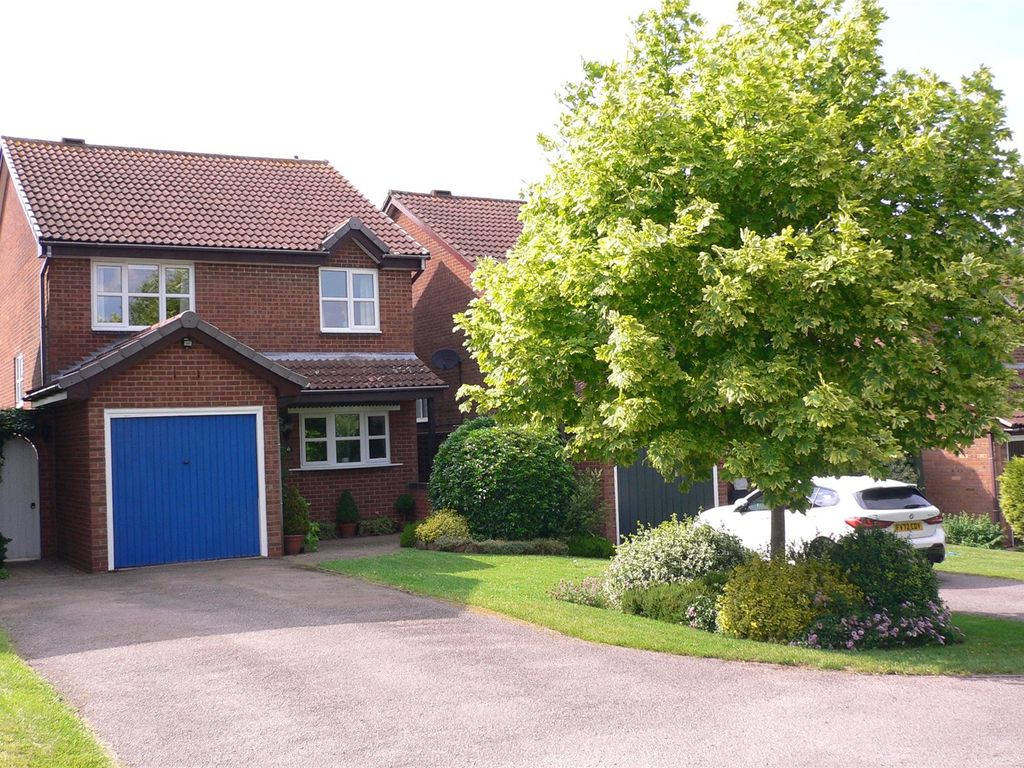 3 bed detached house for sale in Smithy Lane, Long Whatton, Loughborough, Leicestershire LE12, £425,000