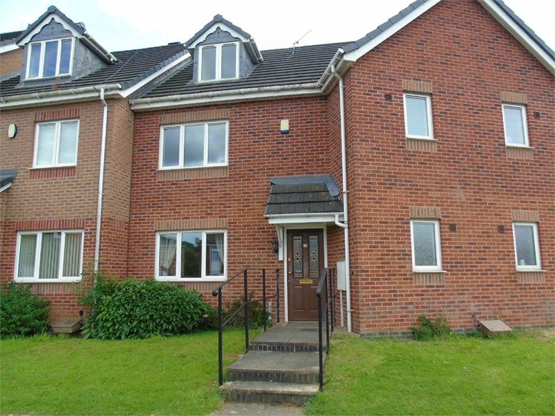 4 bed terraced house to rent in Kingswood Road, Nuneaton CV10, £985 pcm