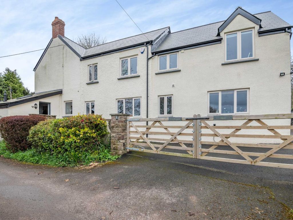 5 bed detached house for sale in Tredunnock, Usk, Monmouthshire NP15, £975,000