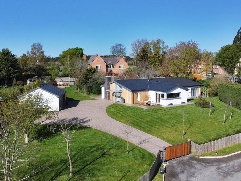 3 bed detached bungalow for sale in Brook View, Cropthorne, Worcestershire WR10, £1,150,000