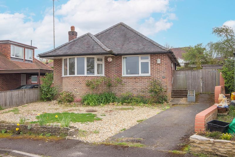 3 bed detached bungalow for sale in Copsewood Road, Ashurst, Southampton SO40, £470,000