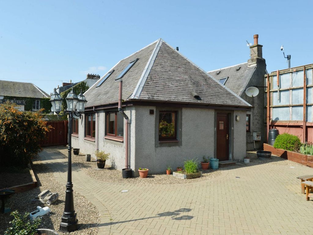 3 bed cottage for sale in Isles Street, Newmilns, East Ayrshire KA16, £199,999