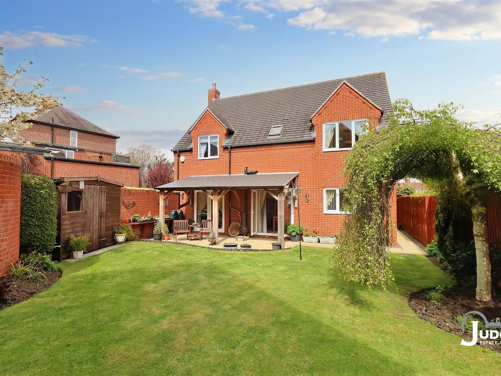 4 bed detached house for sale in Bradgate Road, Anstey, Leicestershire LE7, £575,000