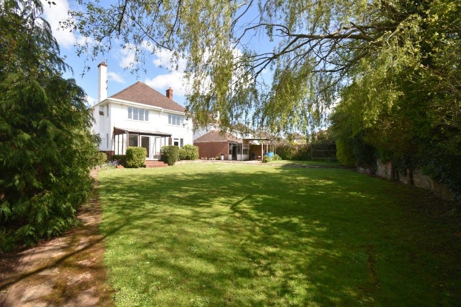 3 bed detached house for sale in Headon Gardens, Countess Wear, Exeter EX2, £625,000