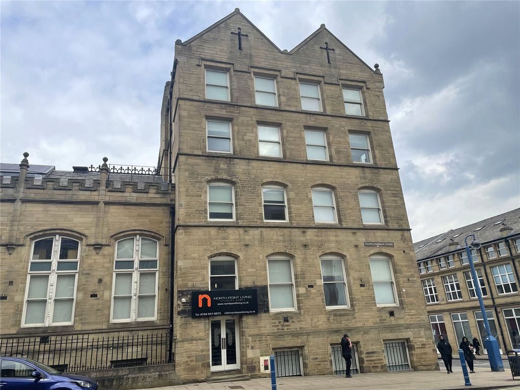 5 bed shared accommodation to rent in Northumberland Street, Hudderfield HD1, £1,842 pcm