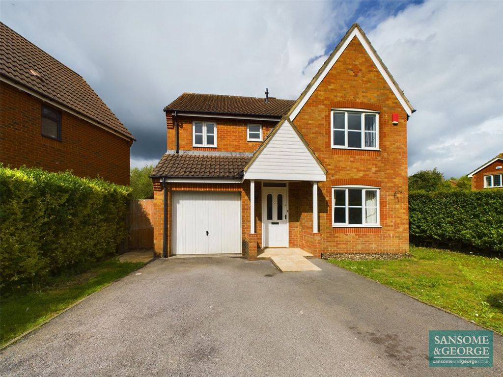 4 bed detached house for sale in Anvil Way, Bramley, Tadley, Hampshire RG26, £525,000