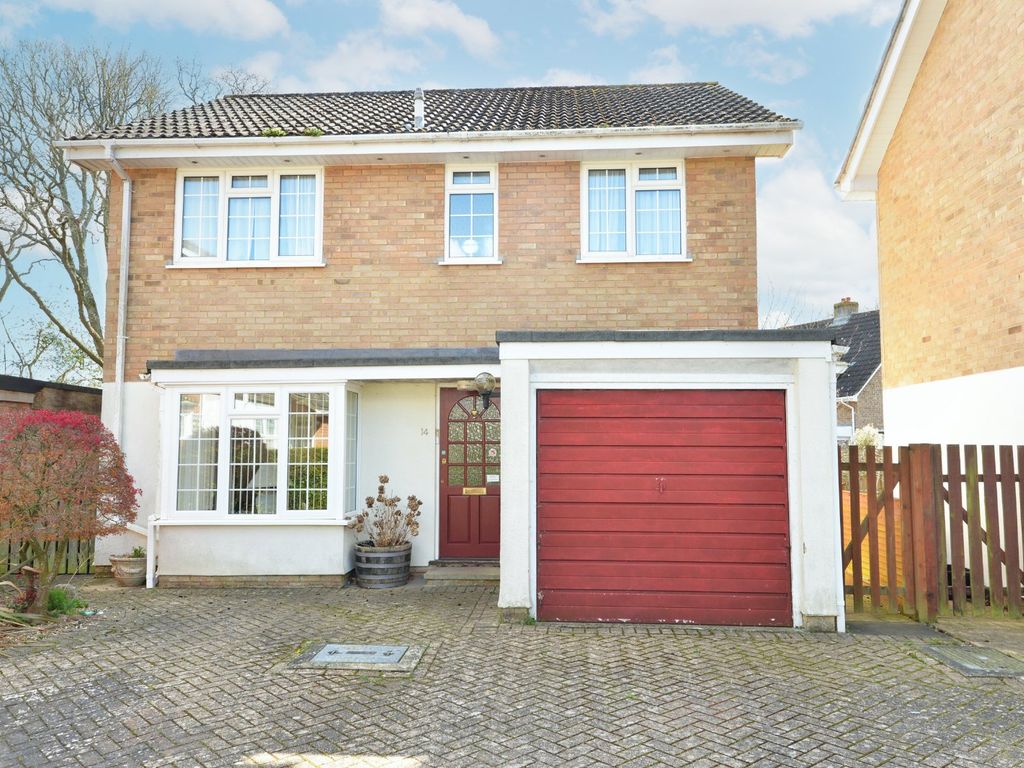 4 bed detached house for sale in Derwent Road, New Milton, Hampshire BH25, £489,000