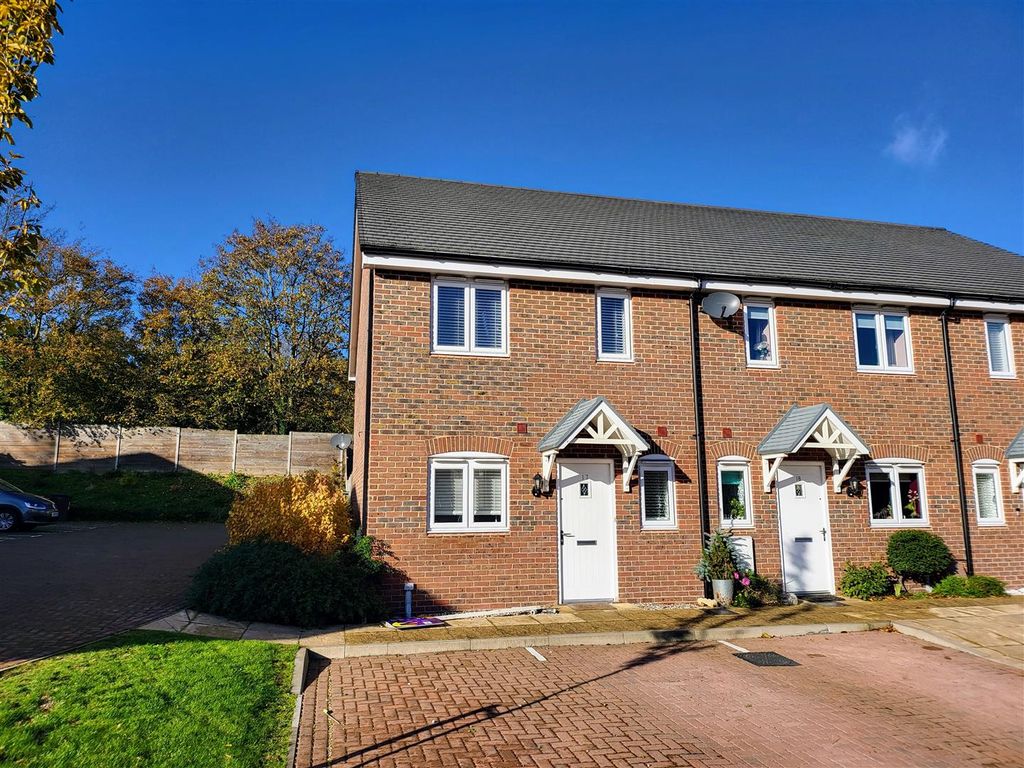2 bed end terrace house for sale in Chain Free - The Chestnuts, Puckeridge, Herts SG11, £375,000