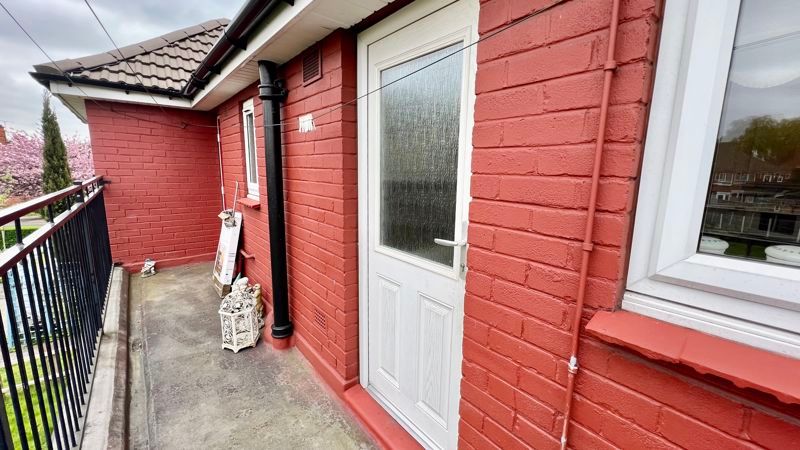 2 bed flat for sale in Alvingham Road, Scunthorpe DN16, £85,000