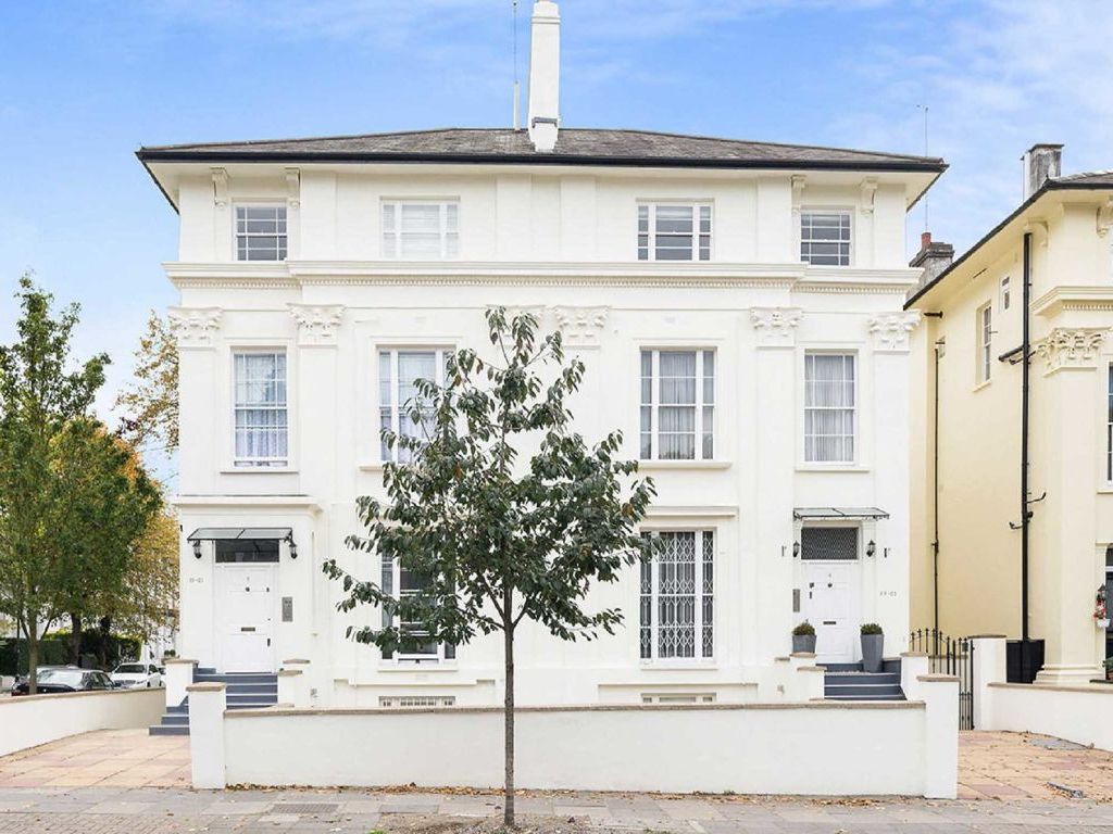 3 bed flat for sale in Abbey Road, London NW8, £1,000,000