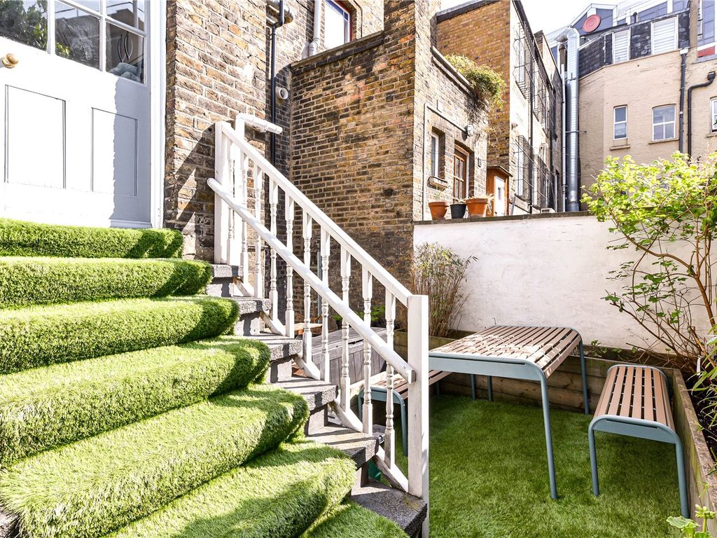 4 bed property for sale in Lloyd Baker Street, London WC1X, £1,500,000