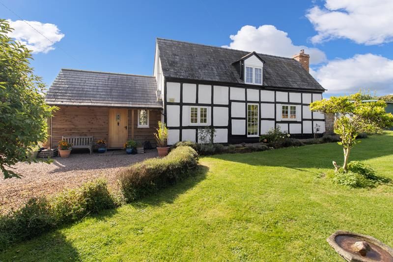 4 bed cottage for sale in Wayside Thatch, Park Gate, Redmarley, Gloucester, Gloucestershire GL19, £685,000