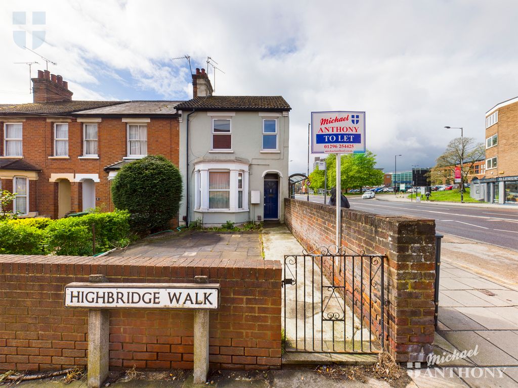 1 bed maisonette to rent in Highbridge Walk, Aylesbury HP21, £925 pcm