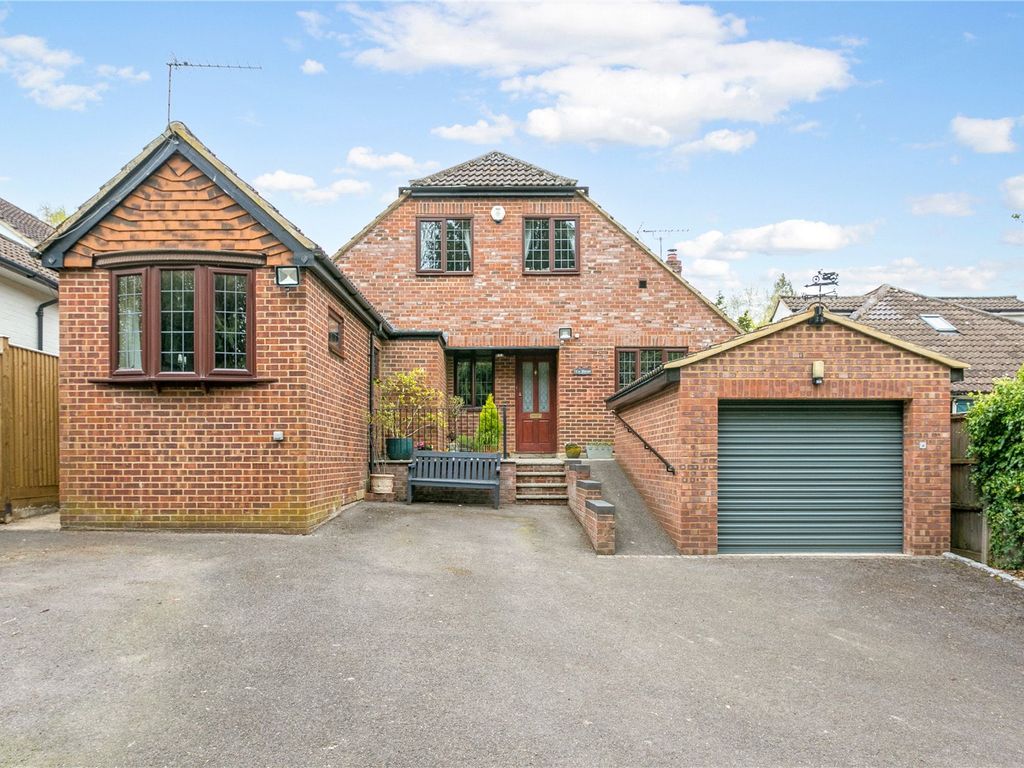 5 bed detached house for sale in Fagnall Lane, Winchmore Hill, Amersham, Buckinghamshire HP7, £1,150,000