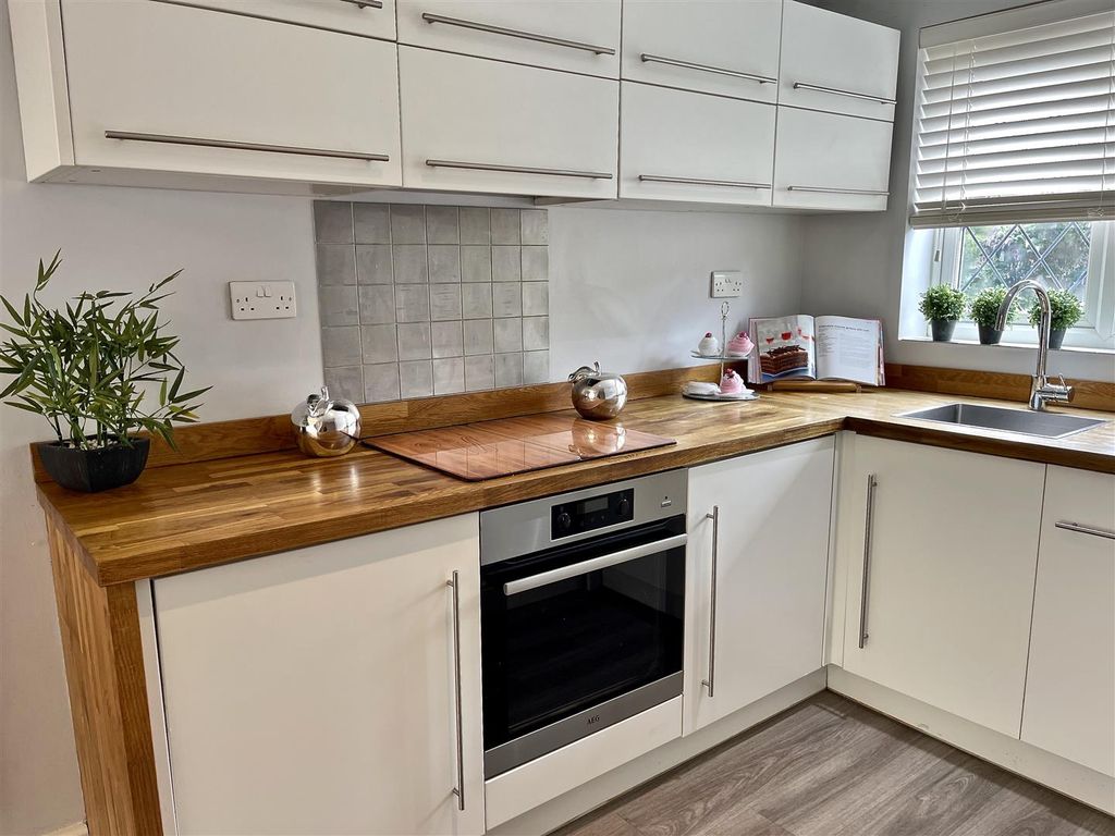 2 bed property for sale in Statham Court, Binfield, Bracknell RG42, £349,950