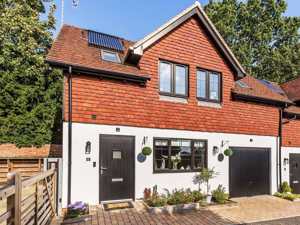 2 bed mews house for sale in Gibbs Mews. The Common, Blindley Heath, Lingfield, Surrey RH7, £345,000