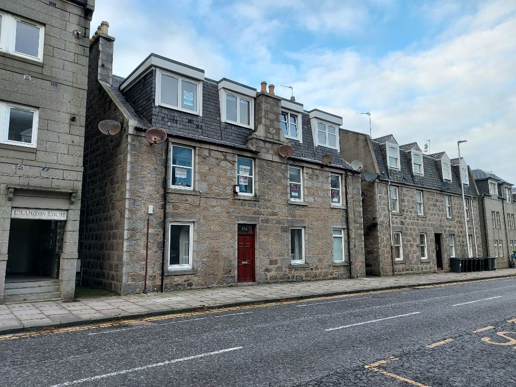 2 bed flat to rent in Great Western Road, Mannofield, Aberdeen AB10, £625 pcm