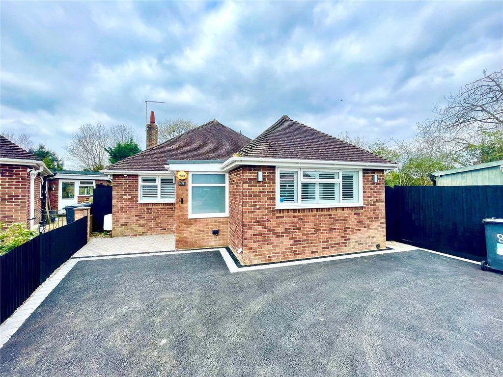 3 bed bungalow for sale in Clement Lane, Polegate, East Sussex BN26, £485,000