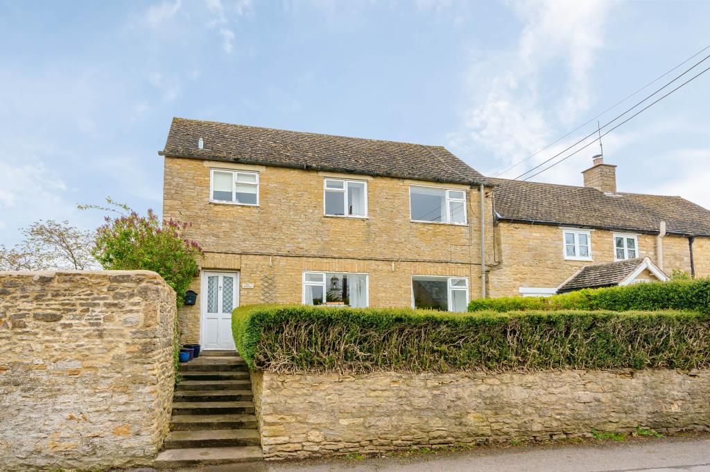 3 bed cottage for sale in Hixet Wood, Charlbury, Oxfordshire OX7, £500,000