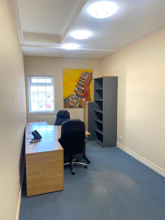Serviced office to let in Burroughs Gardens, London NW4, £17,160 pa