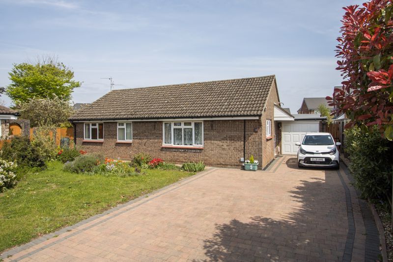 3 bed detached bungalow for sale in Uphill Close, Sully, Penarth CF64, £450,000