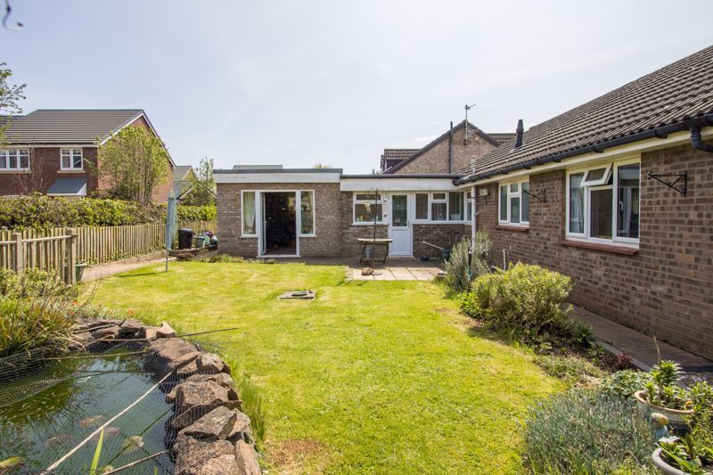 3 bed detached bungalow for sale in Uphill Close, Sully, Penarth CF64, £450,000