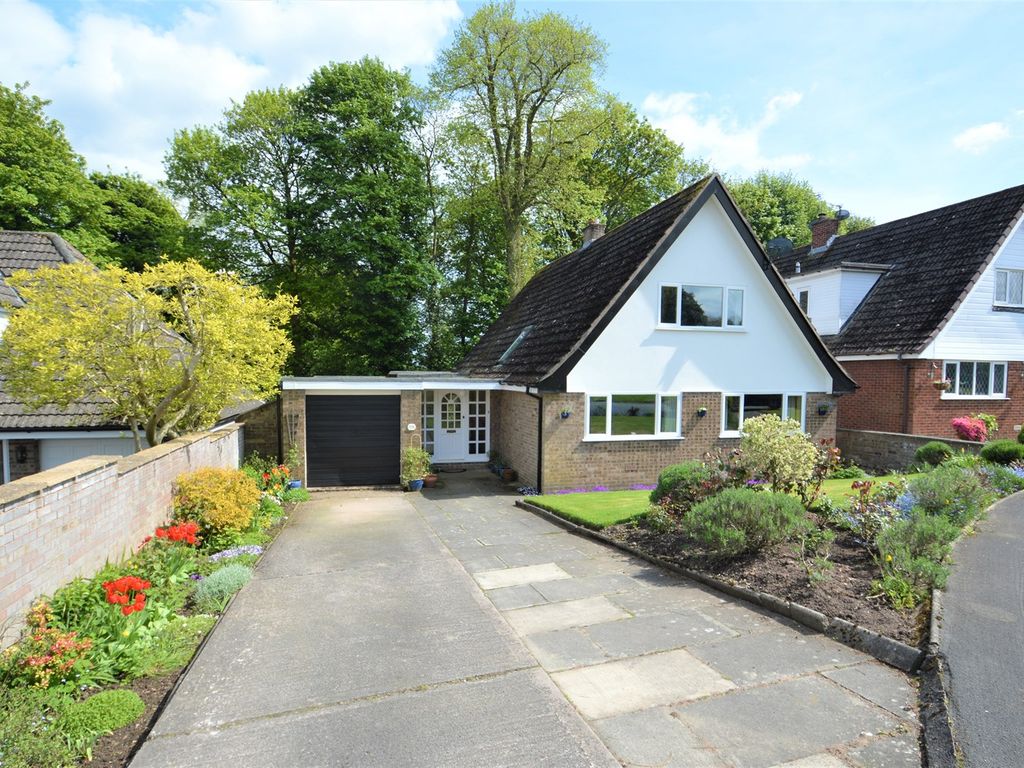 4 bed detached house for sale in North Drive, High Legh, Knutsford WA16, £595,000