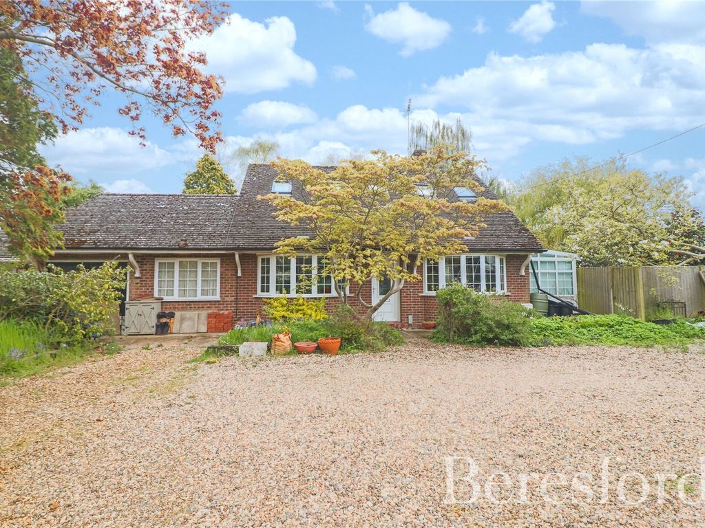 3 bed bungalow for sale in Coggeshall Road, Dedham CO7, £700,000